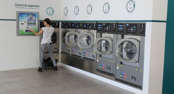 Self service Laundry Roupa na Mão